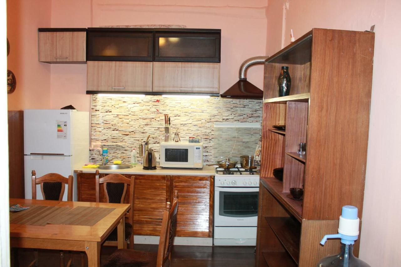 Apartment On Rynok Square Lviv Exterior foto