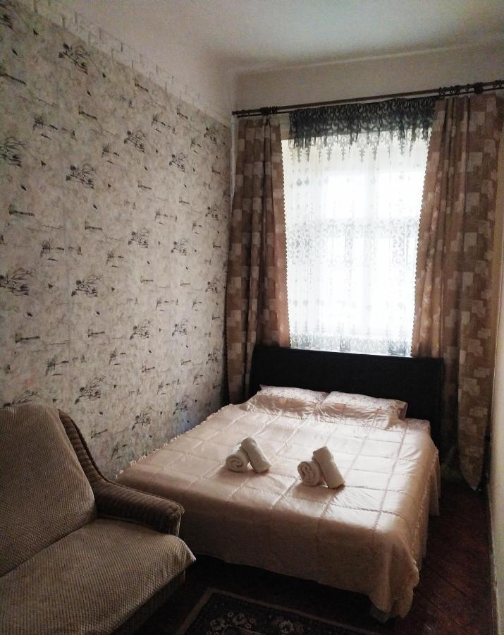 Apartment On Rynok Square Lviv Exterior foto